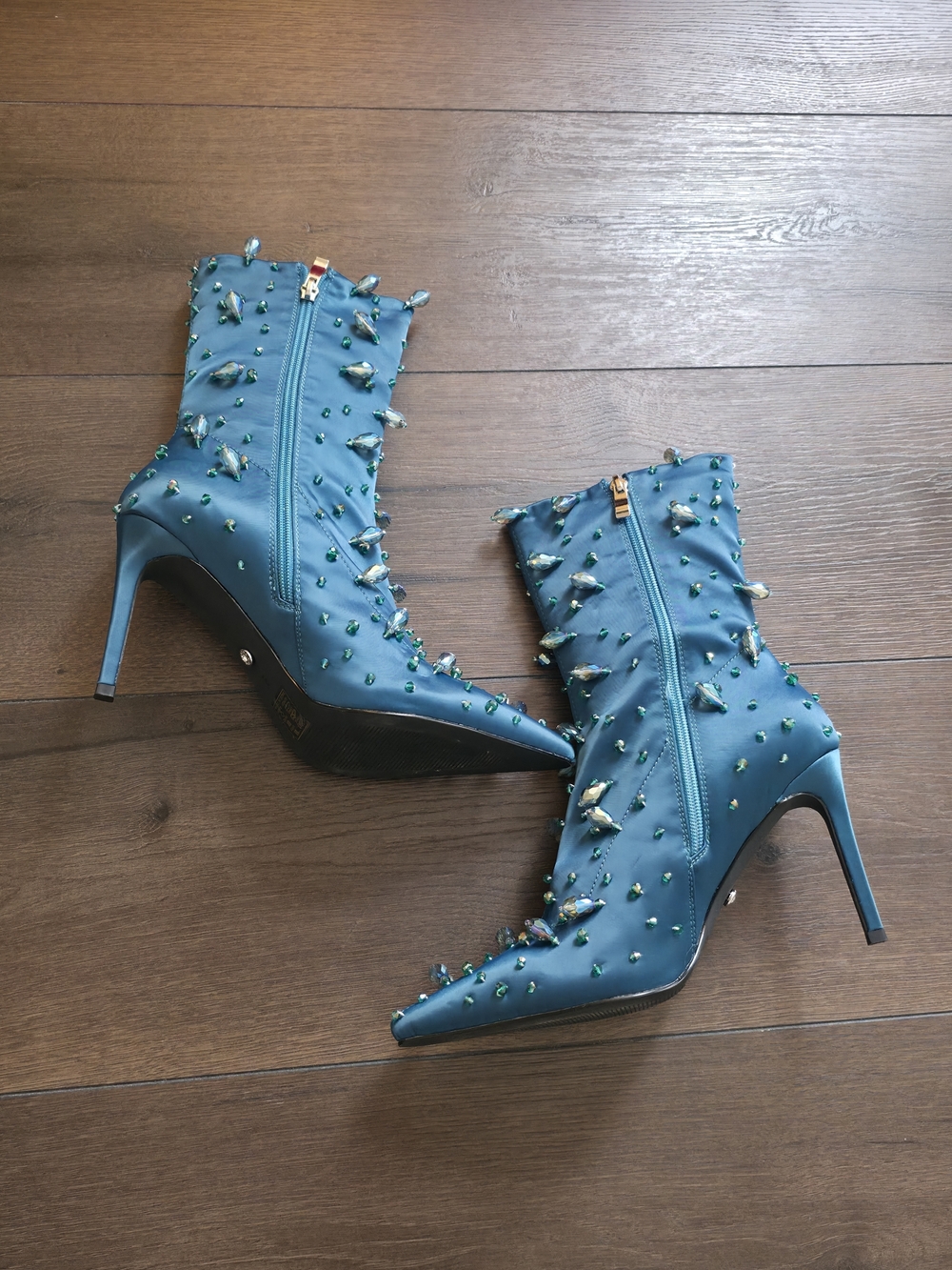 NWT Azalea Wang Teal Pointed-Toe Stiletto Booties with Green Crystal - Picture 4 of 5